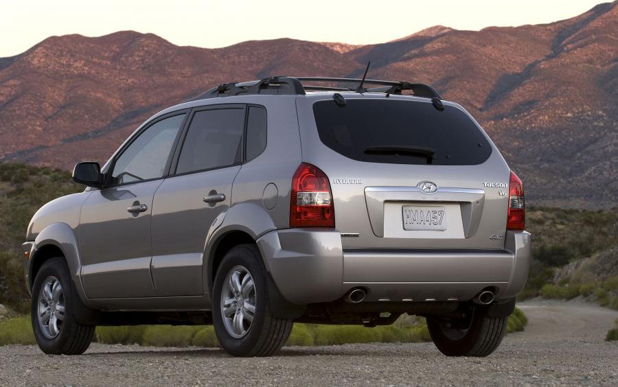  Hyundai Tucson 2004 года  (фото 49 из 74)